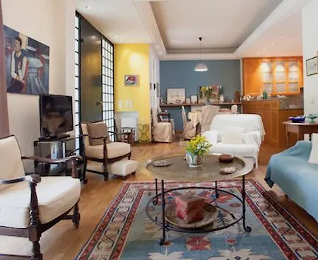 Maison De Famille Apartment