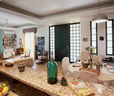 Maison De Famille Apartment *
